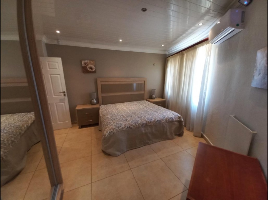 4 Bedroom Property for Sale in Lindequesdrif North West